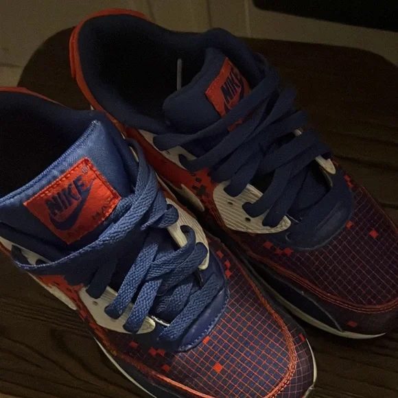 Nike air max size 6y - Picture 5 of 5